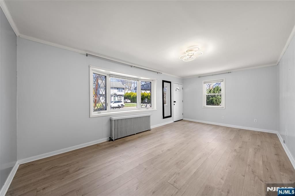 Photo of 136 Catherine Avenue, Mahwah, NJ 07430 (MLS # 26012236)