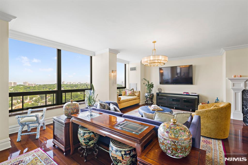 900 Palisade Avenue 2104