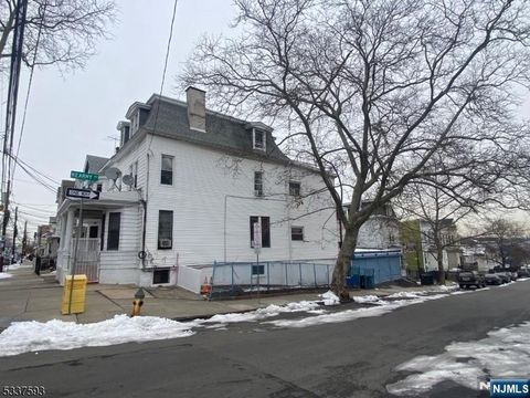 205 Garside Street, Newark, NJ 07104 - MLS#: 25010015