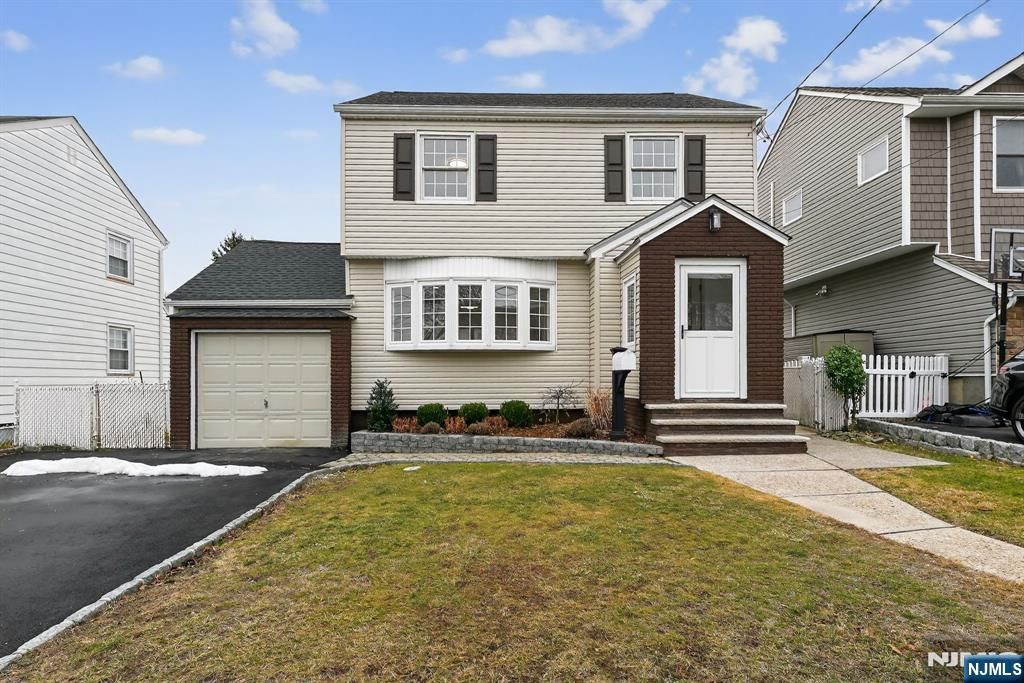 Photo of 3 White Terrace, Nutley, NJ 07110 (MLS # 26001362)