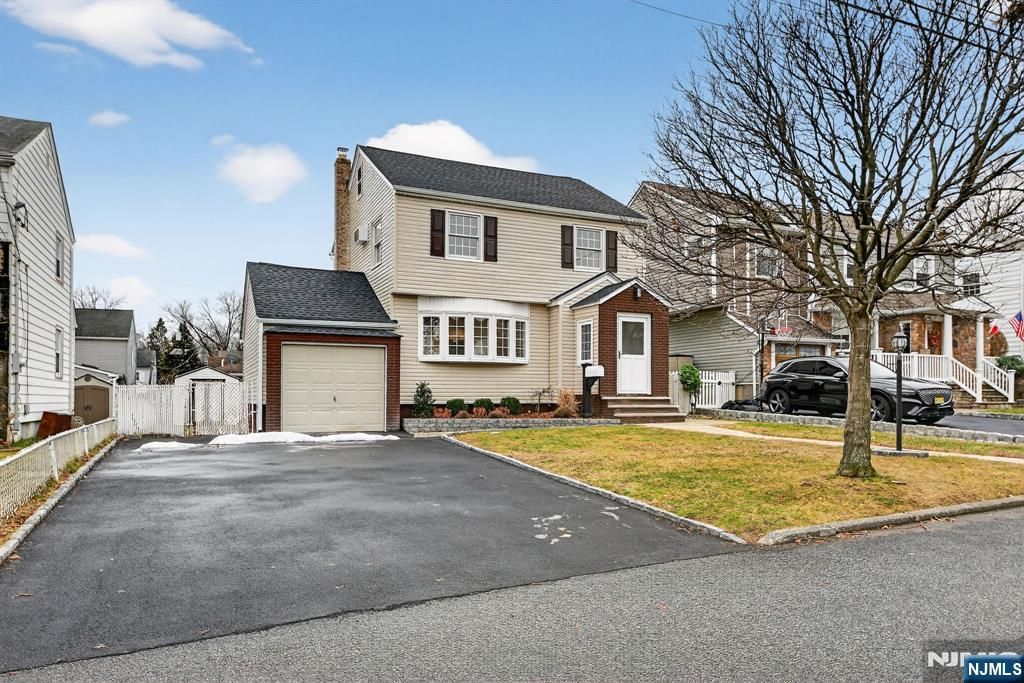 Photo of 3 White Terrace, Nutley, NJ 07110 (MLS # 26001362)