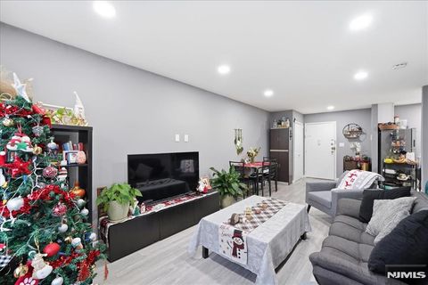 120 32nd Street 2N Union City NJ 07087