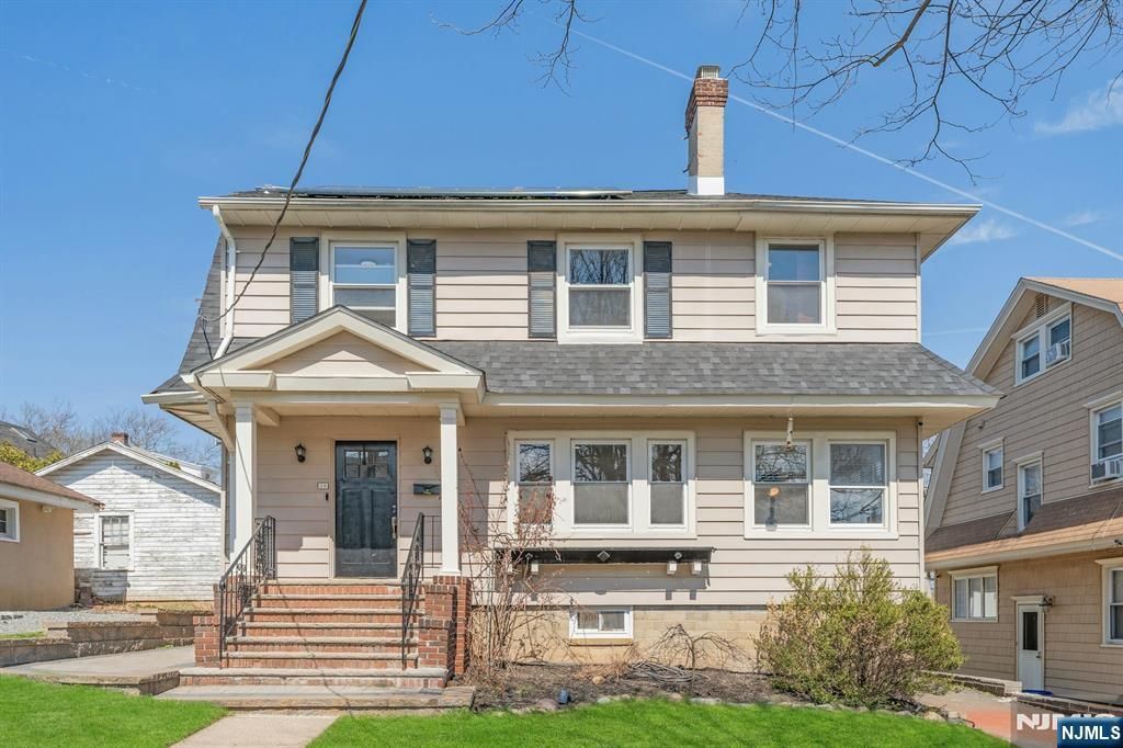 Photo of 39 Vernon Terrace, Bloomfield, NJ 07003 (MLS # 26011022)