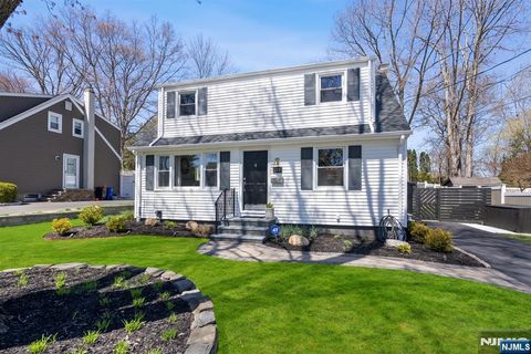 31 Lyon Road Waldwick NJ 07463