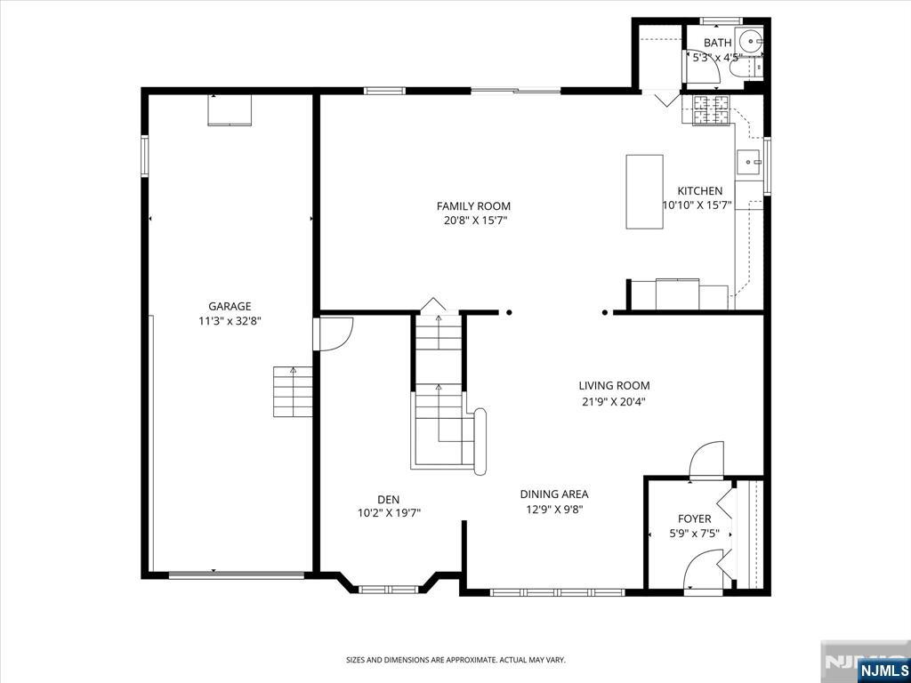 Main image without alt text