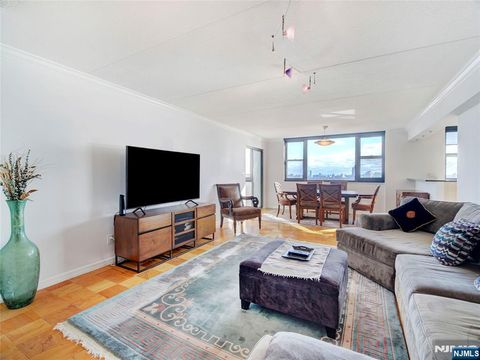 250 Gorge Road 17L Cliffside Park NJ 07010