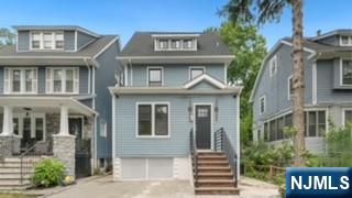 31 Emerson Street