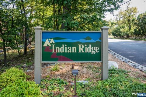 Photo of 1103 Hilltop Road, Mahwah, NJ 07430 (MLS # 25033840)