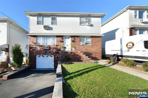 Photo of 427431 Edmund Avenue, Paterson, NJ 07502 (MLS # 26038484)