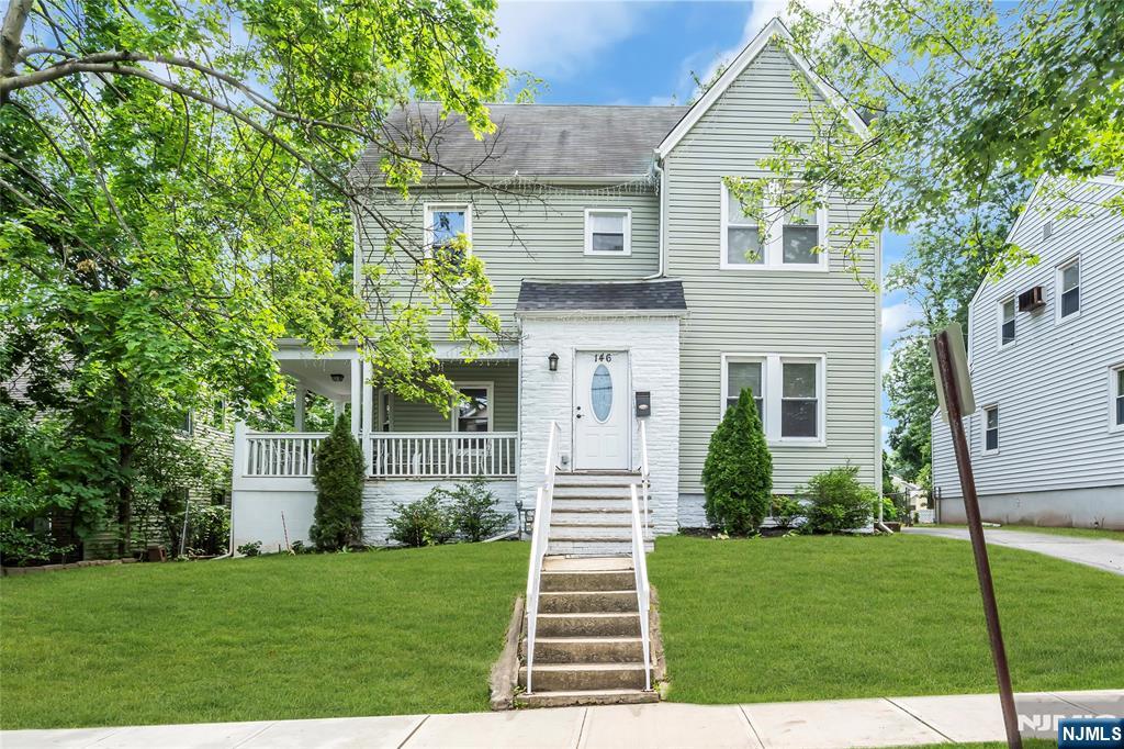 Property for Sale at 146 Williamson Avenue, Hillside, New Jersey - Bedrooms: 5 
Bathrooms: 4 
Rooms: 14  - $658,900