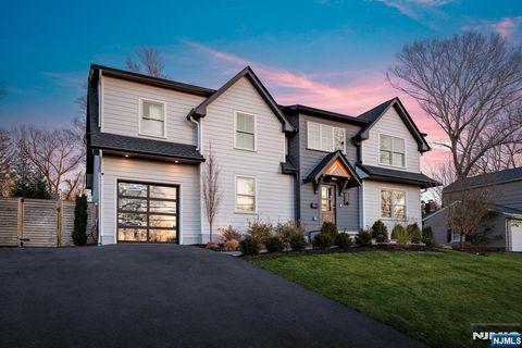 395 Colonial Boulevard, Twp Of Washington, NJ 07676 - MLS#: 25007901