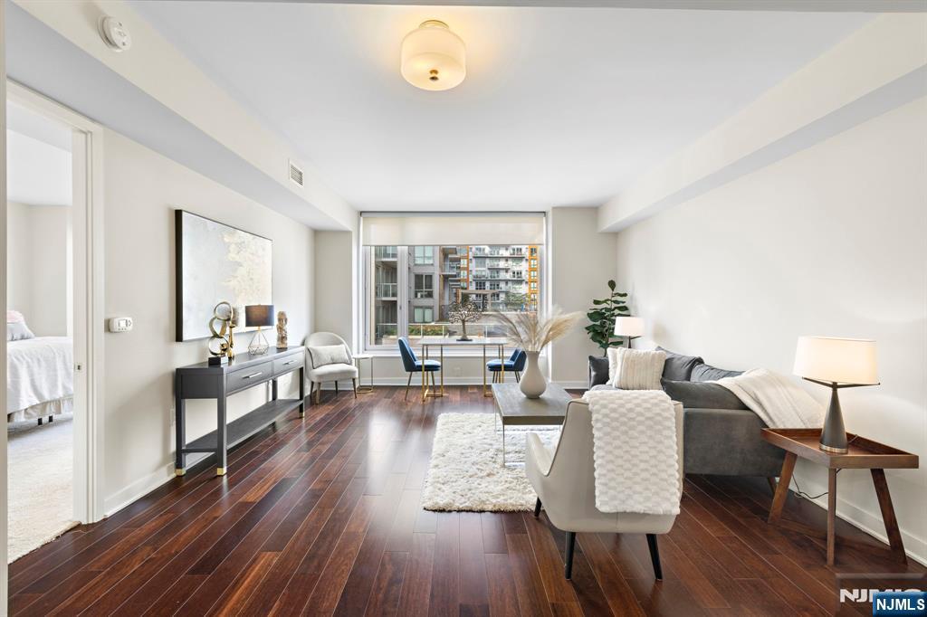 1000 Ave At Port Imperial 403