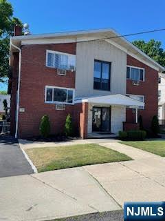Rental Property at 117 W 3rd 11, Roselle, New Jersey - Bathrooms: 1 
Rooms: 1  - $1,150 MO.