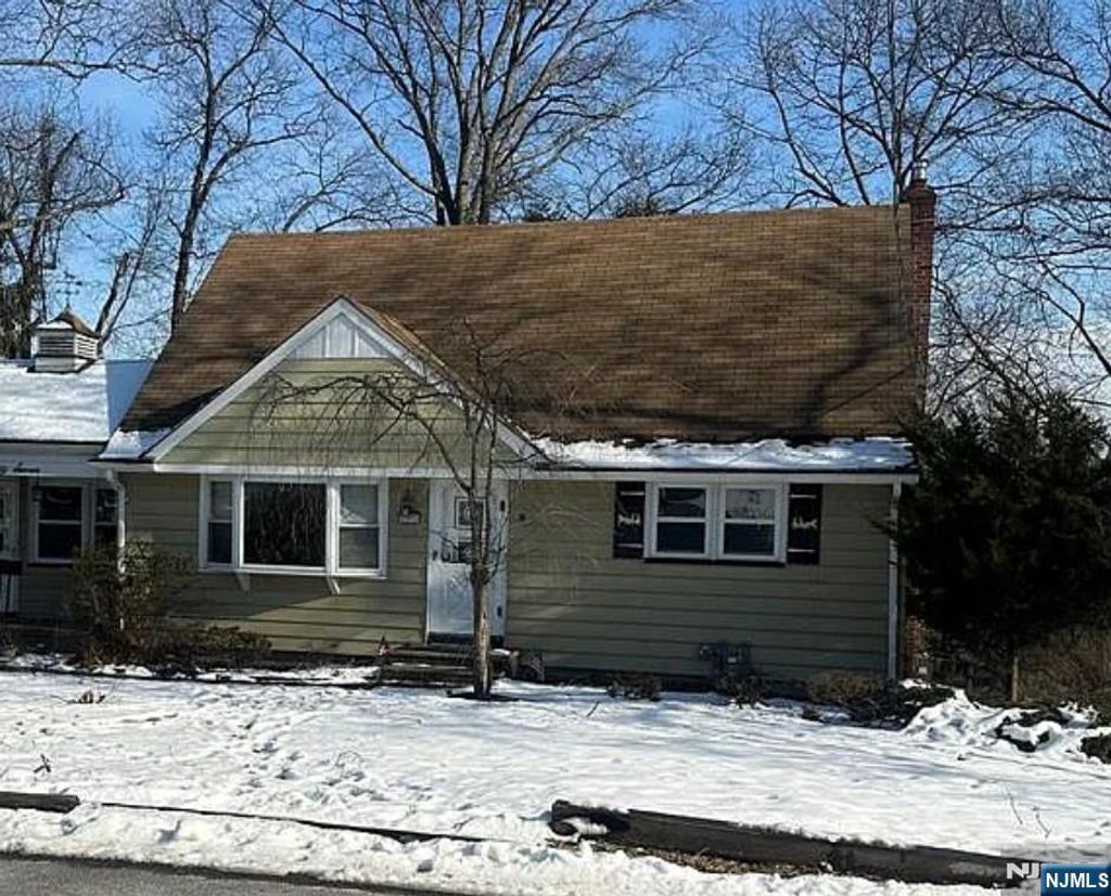 Photo of 97 Wortendyke Avenue, Emerson, NJ 07630 (MLS # 26016766)