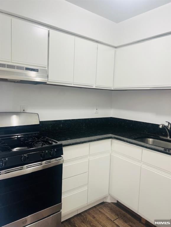 86 Contant Avenue 4