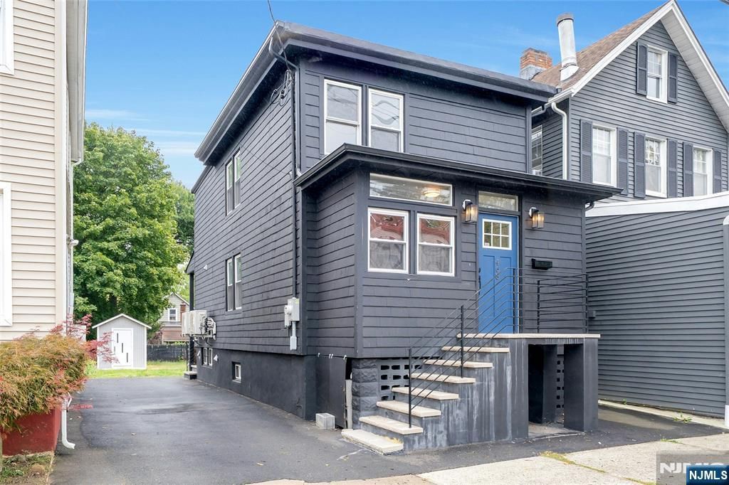 Photo of 468 Valley Street, Orange, NJ 07050 (MLS # 25037195)