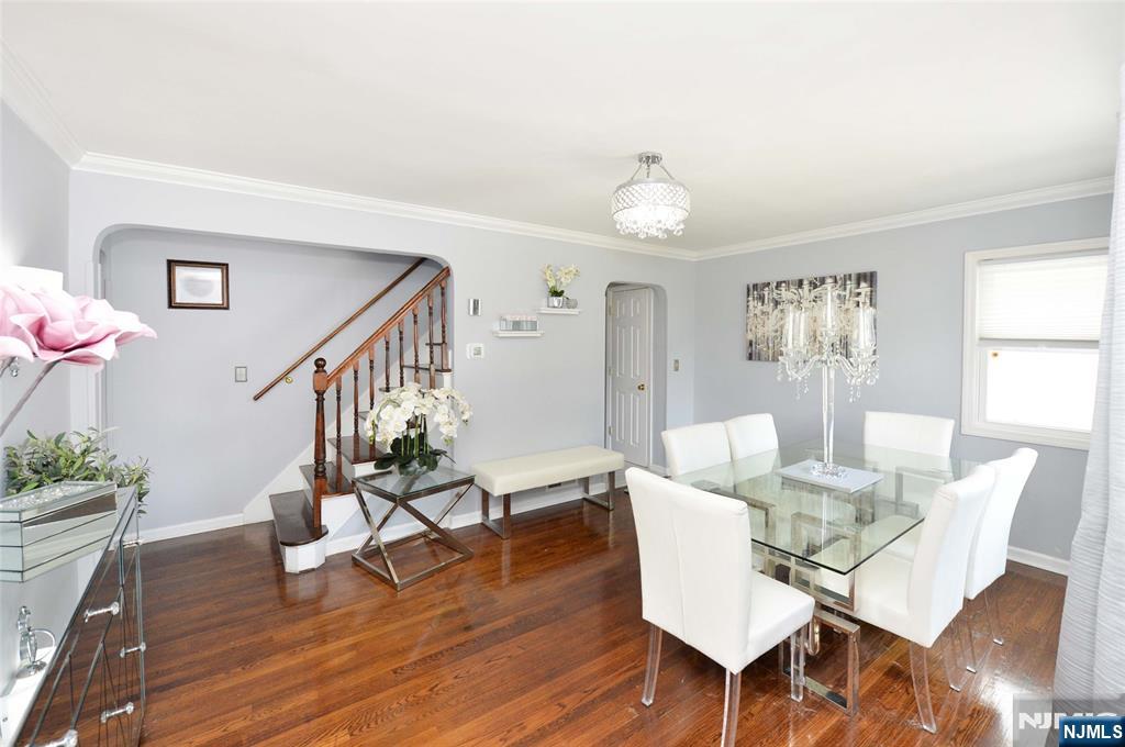 23-15 Watkins Avenue