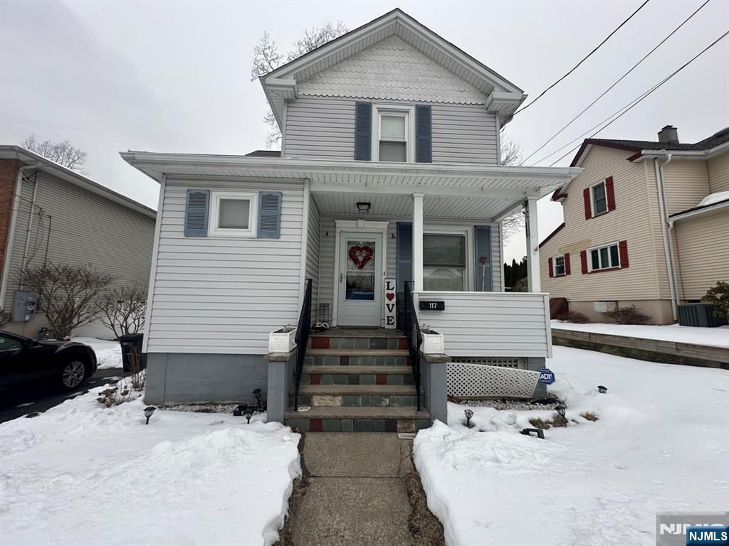 Photo of 117 Maitland Avenue, Hawthorne, NJ 07506 (MLS # 26004837)