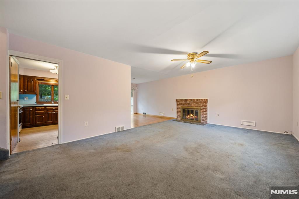 180 Busteed Drive