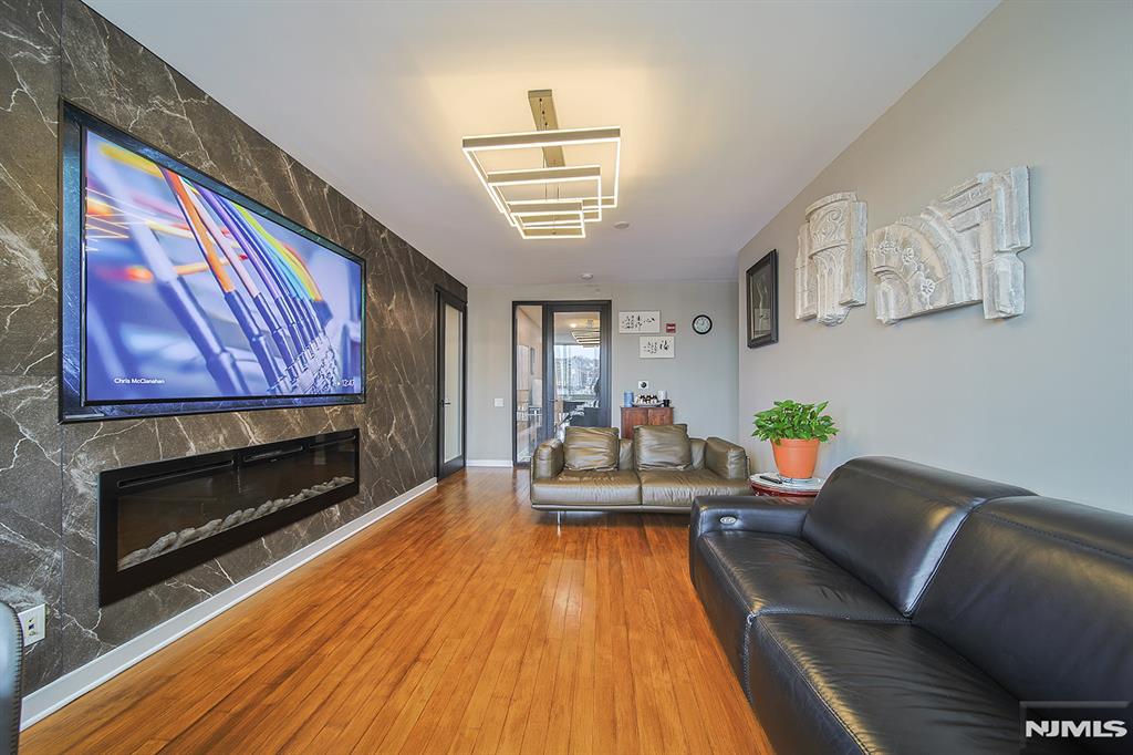 612 Hudson Park 612