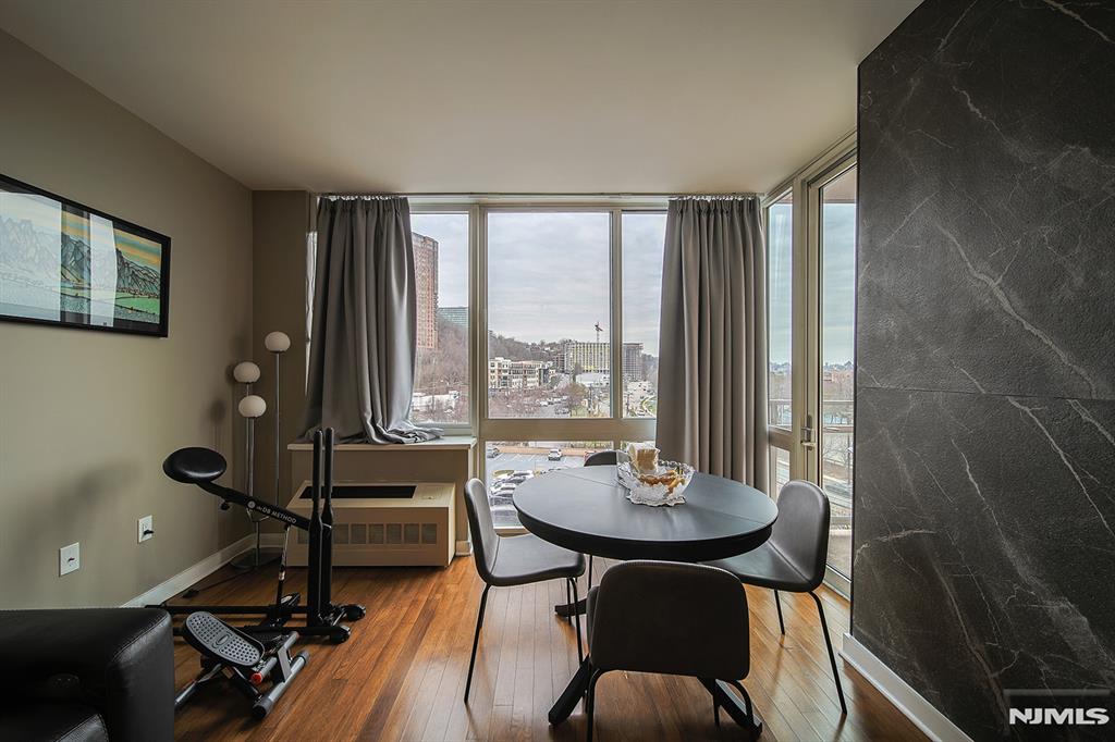 612 Hudson Park 612