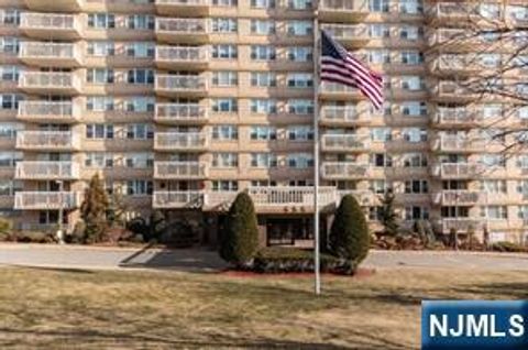 Photo of 555 North Avenue #10C, Fort Lee, NJ 07024 (MLS # 26004335)