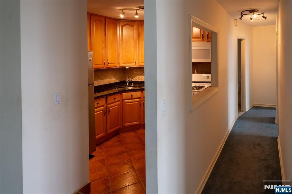 Photo of 555 North Avenue #10C, Fort Lee, NJ 07024 (MLS # 26004335)