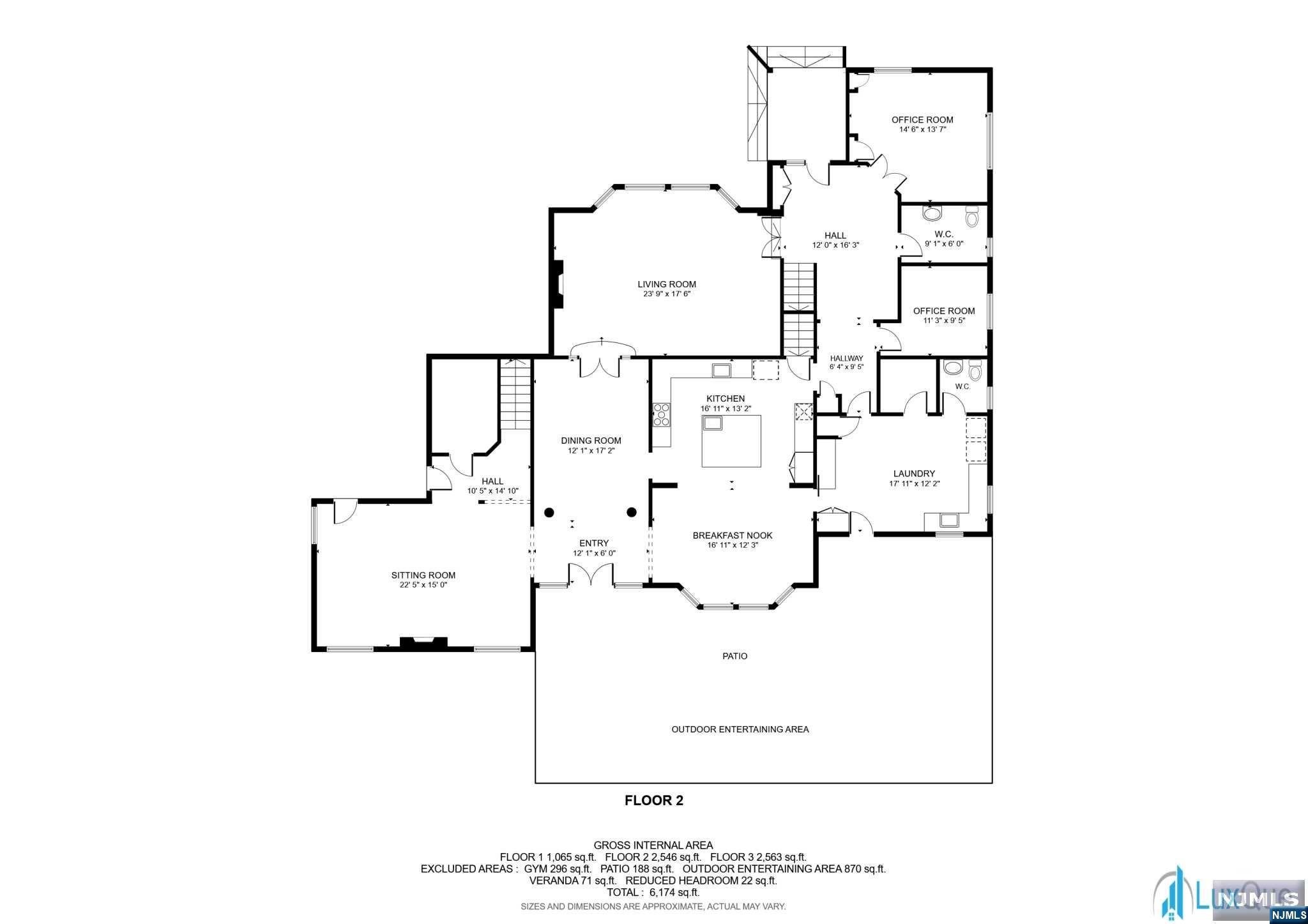 Main image without alt text