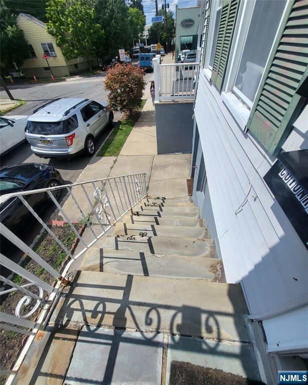 33 Alva Street