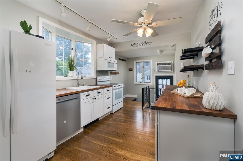 5 Rhinesmith Avenue