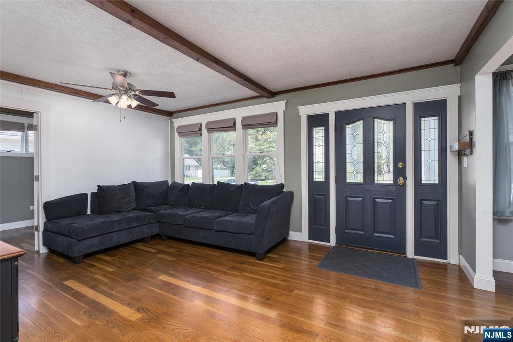 5 Rhinesmith Avenue