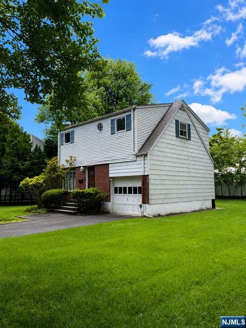 Photo of 25 Glenwood Avenue, Demarest, NJ 07627 (MLS # 26028371)