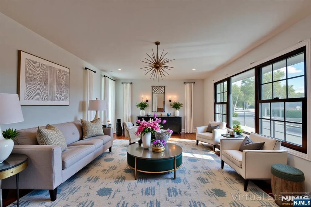 853 Elizabeth Street