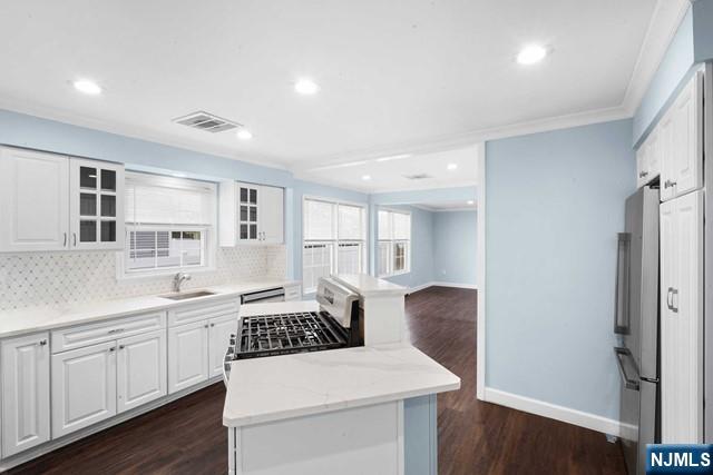 Point Pleasant, New Jersey 08742, United States, 4 Bedrooms Bedrooms, ,1 BathroomBathrooms,Residential,Pending,51571