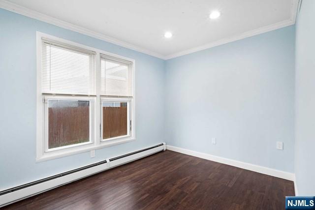 Point Pleasant, New Jersey 08742, United States, 4 Bedrooms Bedrooms, ,1 BathroomBathrooms,Residential,Pending,51571