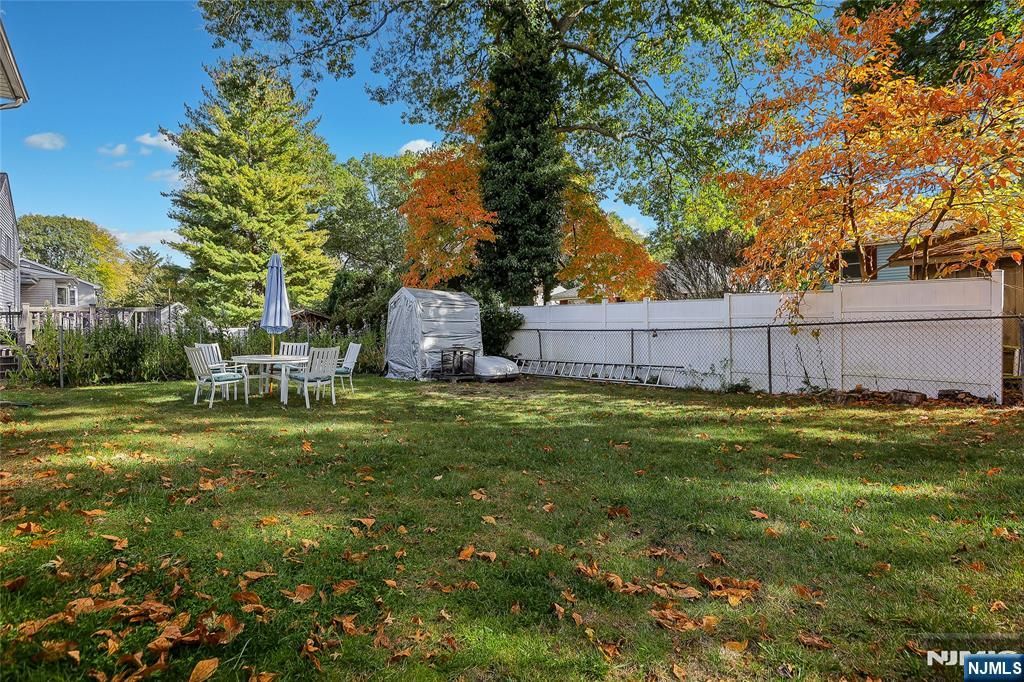 Photo of 92 Grove Street, Waldwick, NJ 07463 (MLS # 25036122)