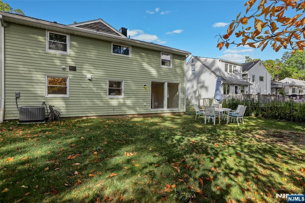 Photo of 92 Grove Street, Waldwick, NJ 07463 (MLS # 25036122)