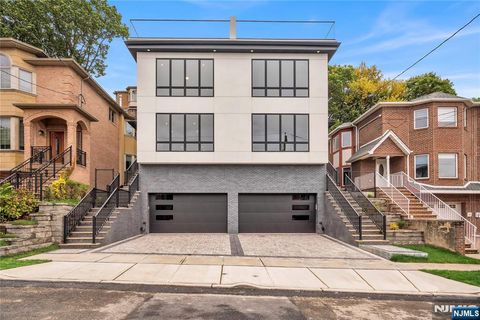 530 Roff Avenue A Palisades Park NJ 07650