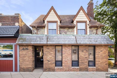 Photo of 426 Cedar Lane, Teaneck, NJ 07666 (MLS # 25025348) Photo of 426 Cedar Lane, Teaneck, NJ 07666 (MLS # 25025348)