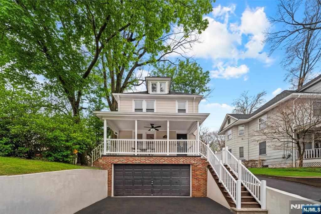 Photo of 488 Kinderkamack Road, Westwood, NJ 07675 (MLS # 26005985)