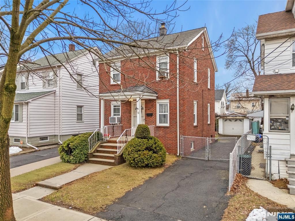 Photo of 78 Floyd Avenue, Bloomfield, NJ 07003 (MLS # 26010950)