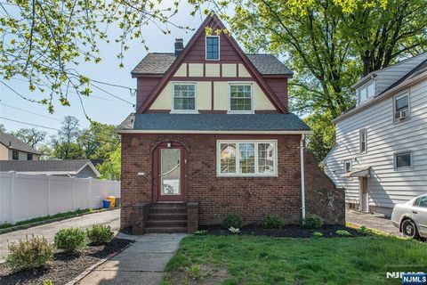 Photo of 1019 Haddon Place, Teaneck, NJ 07666 (MLS # 26016252)