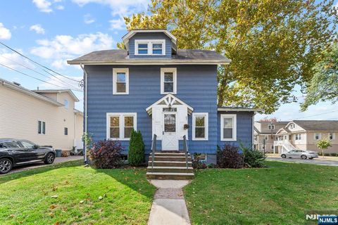 Photo of 177 Pierrepont Avenue, Rutherford, NJ 07070 (MLS # 25038194)