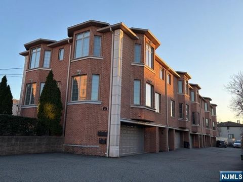 Photo of 20 W Palisades Boulevard #D, Palisades Park, NJ 07650 (MLS # 25041392)