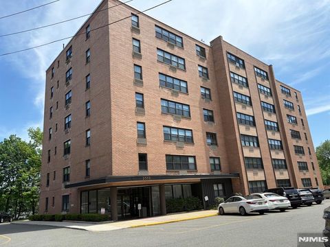 2352 Linwood Avenue 7A Fort Lee NJ 07024