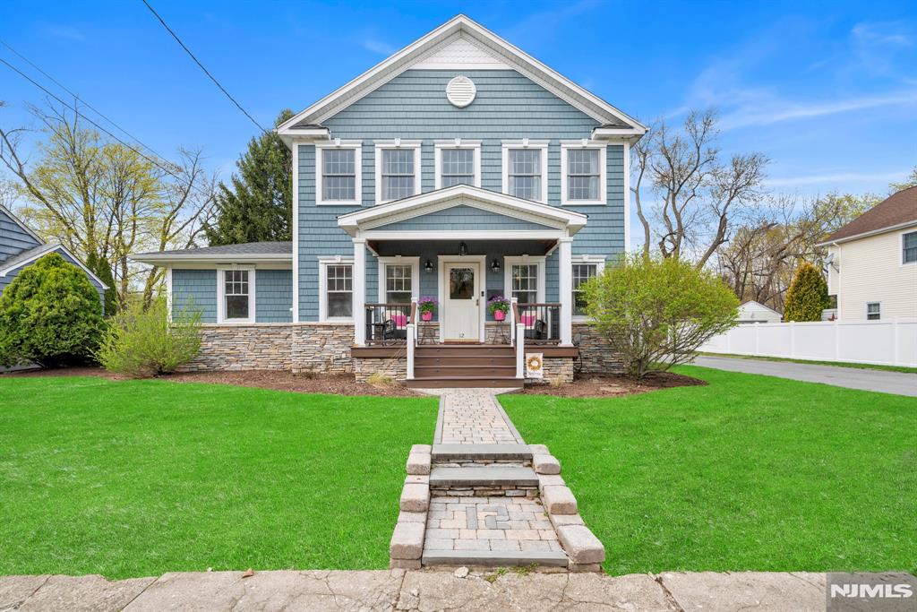 Property for Sale at 12 Mullen Avenue, Wanaque, New Jersey - Bedrooms: 4 
Bathrooms: 2 
Rooms: 8  - $639,000