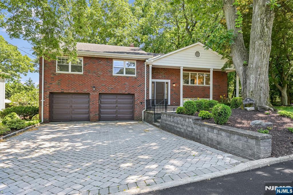 39 Hickory Street