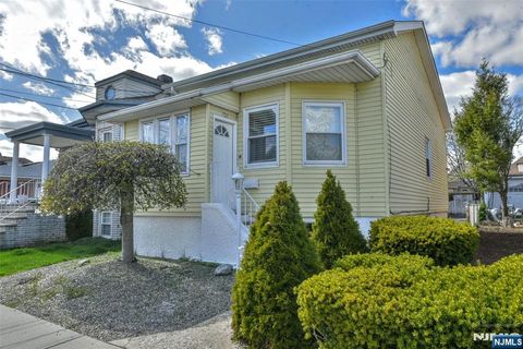 721 7th Street Secaucus NJ 07094