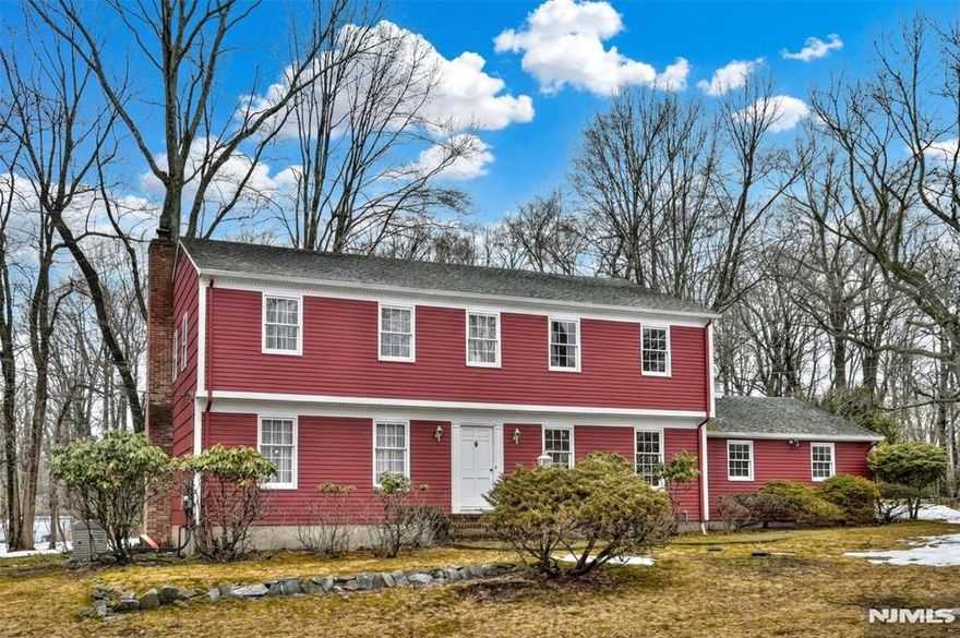 Donnybrook Section of Montvale center hall colonial with endless potential on 1.35 acres surrounded by high value homes. Inviting entry foyer with views of formal living room and banquet sized dining room. Ideal layout for gracious entertaining. Large eat in kitchen with views of the flat, park-like property. Adjacent family room features custom hand-carved fireplace surround and access to a three season porch. Powder room with laundry complete the first floor. Ascend to the second floor to enjoy a grand primary suite with abundant closet space and an en-suite bath. Three additional bedrooms share a full hallway bath. Newer driveway. Kohler generator (2021). Hardwood floors throughout. Close to highly rated Montvale Schools and shopping and NYC transit!! THIS IS THE HOME YOU'VE BEEN WAITING FOR!! Please contact listing agent, Sarah, with any questions at 201-707-0309 or (O) 201-445-4554 or sdrennan@terrieoconnor.com.