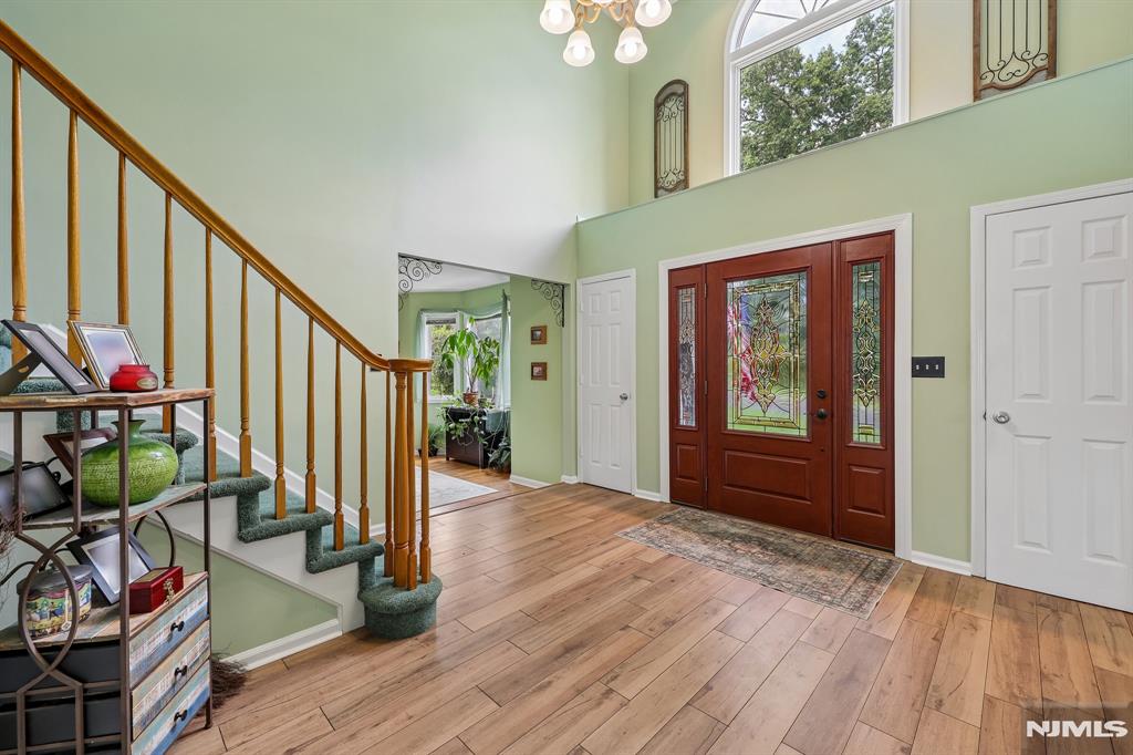 17 Rosenbrook Drive